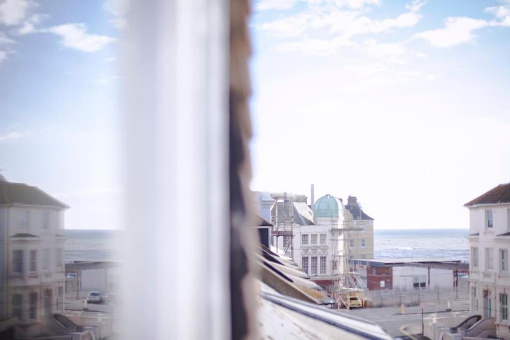 Sunny Seaside Sanctuary - Two Bedroom Apartment Hove Exterior foto