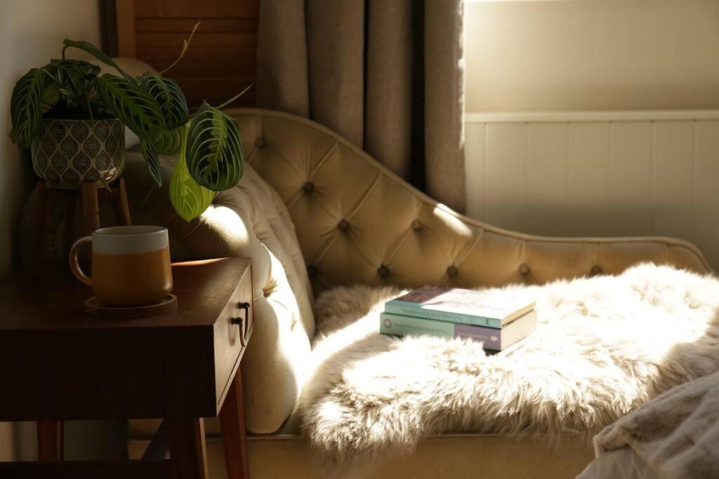 Sunny Seaside Sanctuary - Two Bedroom Apartment Hove Exterior foto