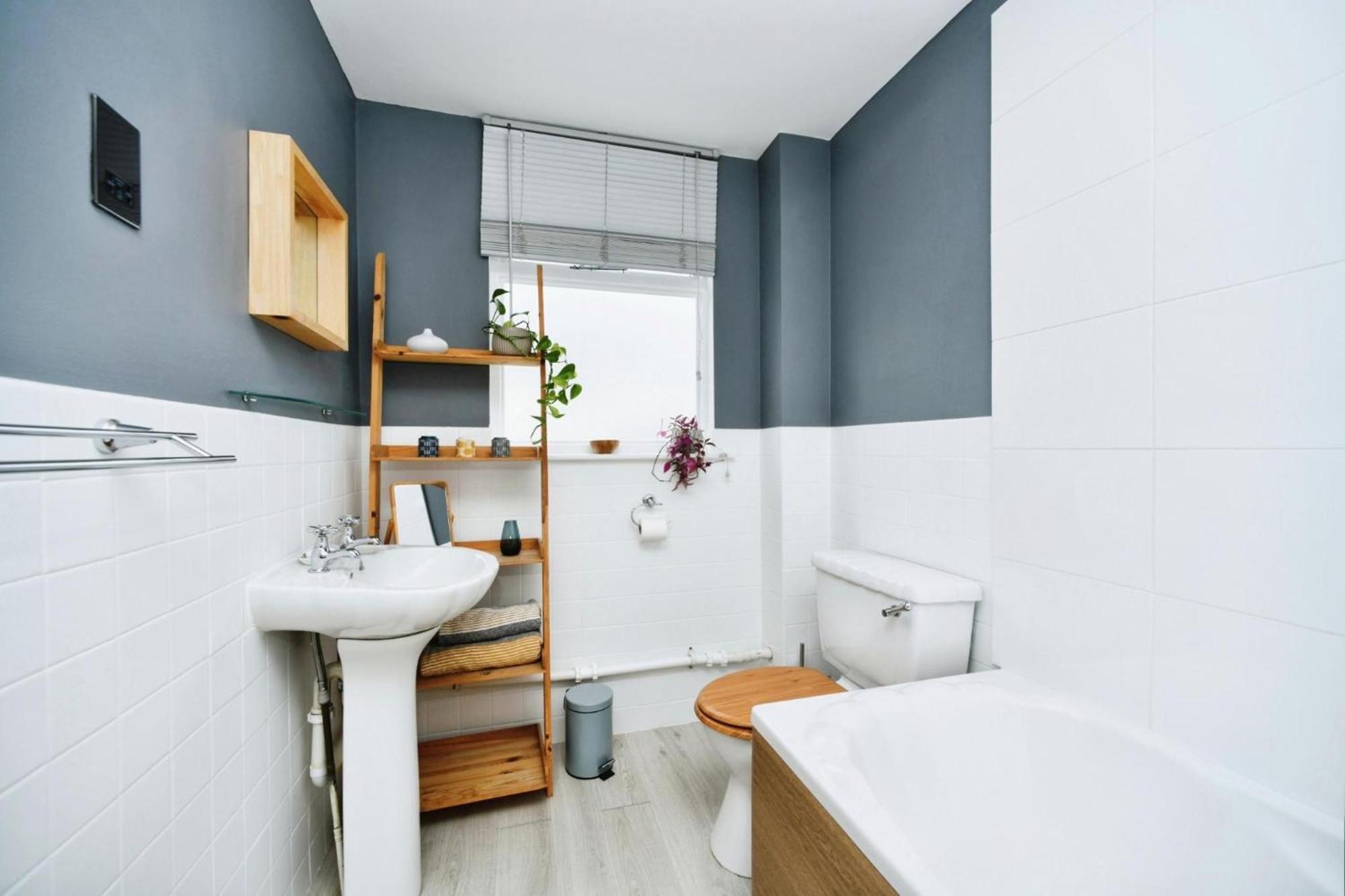 Sunny Seaside Sanctuary - Two Bedroom Apartment Hove Exterior foto